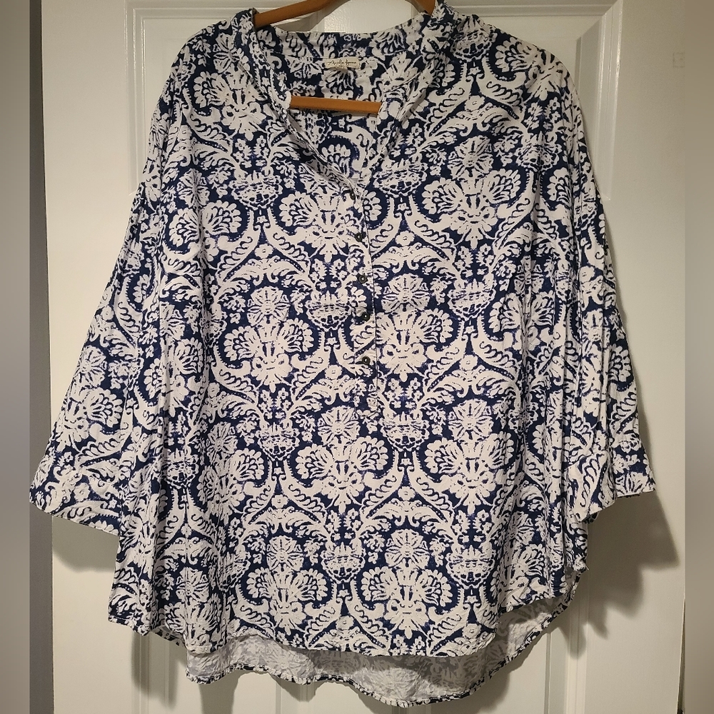 Antilia Femme size 3x top